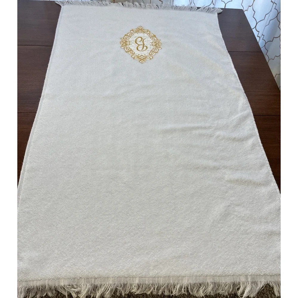 VTG Set Of 2 White W/ Gold  